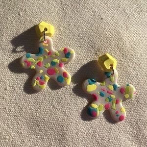 Bright flower earrings!